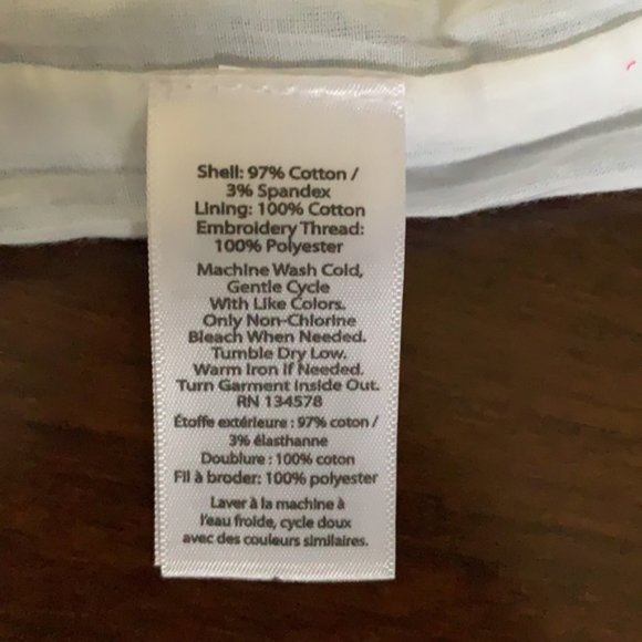 Vineyard Vines Women's Shorts - Picture 3 of 9